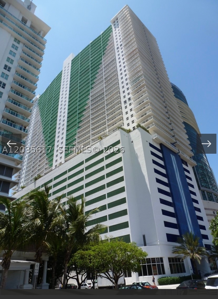 1200 Brickell Bay Dr #3318, Miami FL 33131