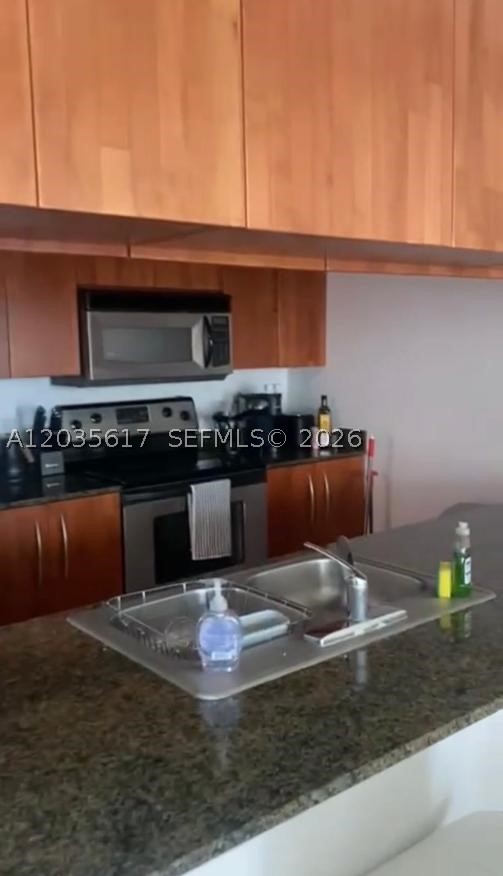 1200 Brickell Bay Dr #3318, Miami FL 33131