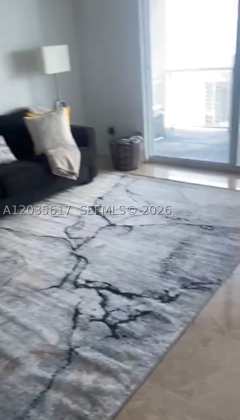 1200 Brickell Bay Dr #3318, Miami FL 33131