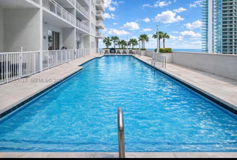 1200 Brickell Bay Dr #3318, Miami FL 33131