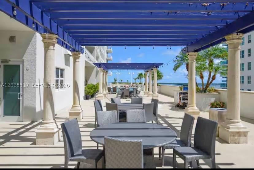 1200 Brickell Bay Dr #3318, Miami FL 33131