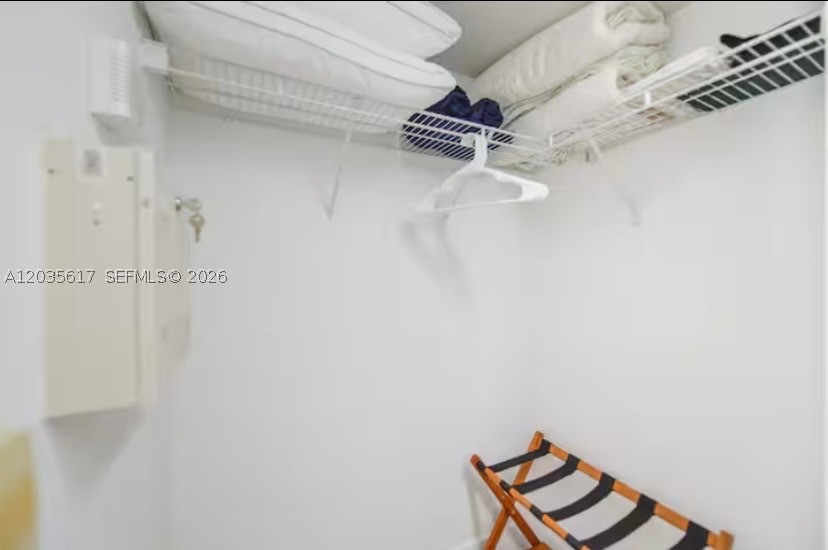 1200 Brickell Bay Dr #3318, Miami FL 33131