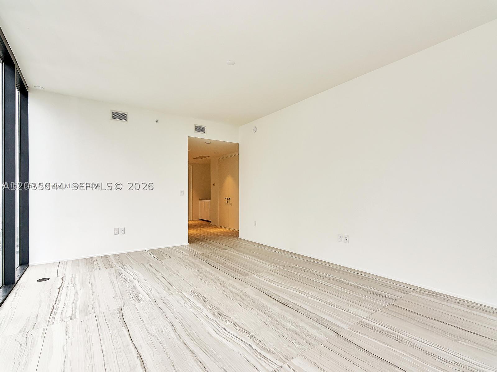 1000 Biscayne Blvd #4802, Miami FL 33132