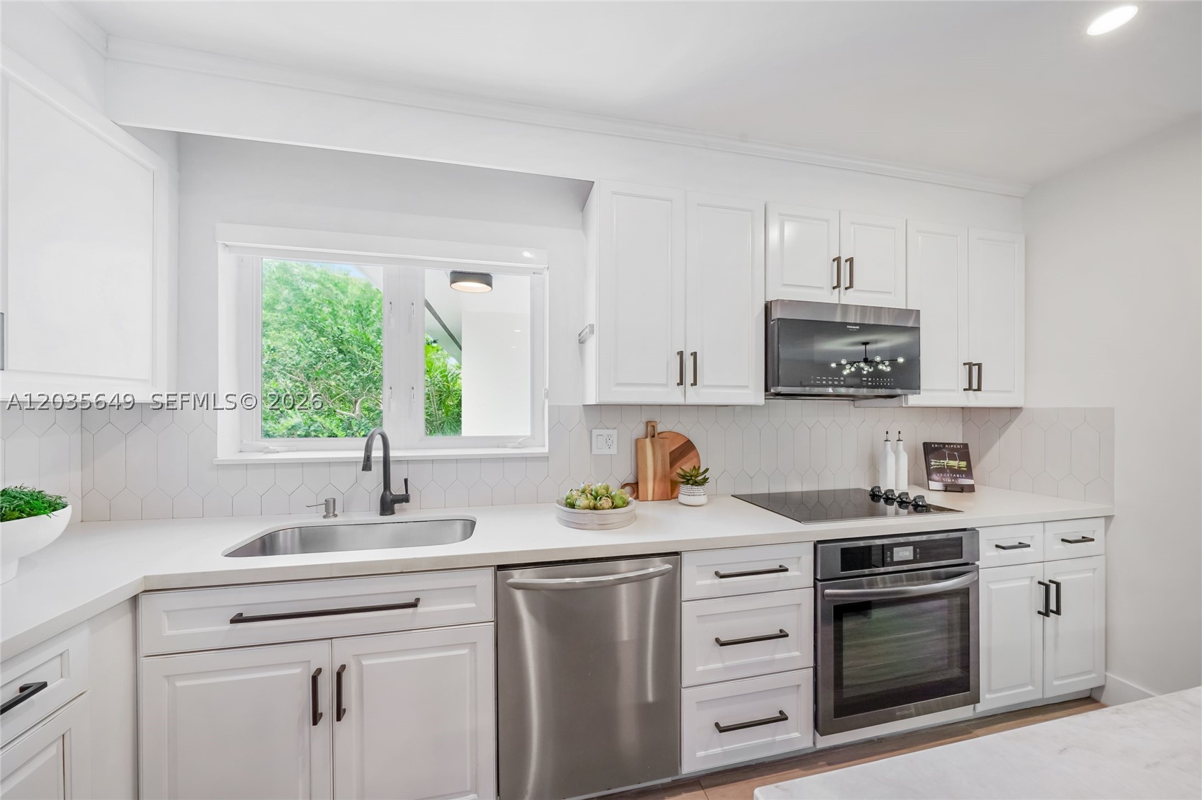6600 SW 144th St, Coral Gables FL 33158
