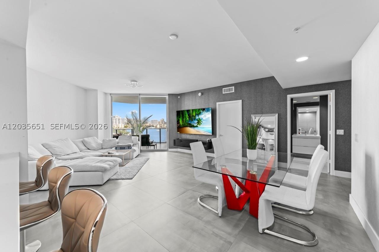 17111 Biscayne Blvd #503, North Miami Beach FL 33160