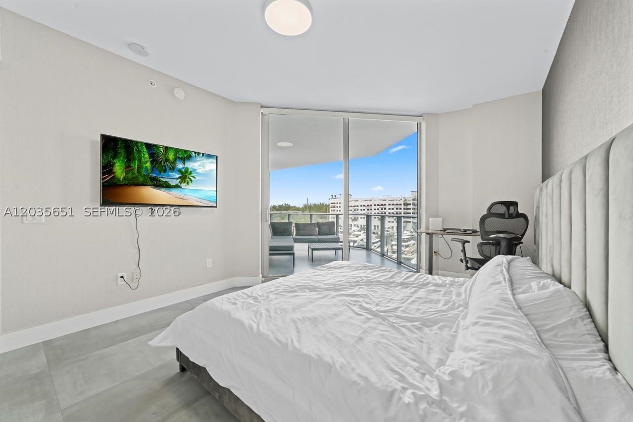 17111 Biscayne Blvd #503, North Miami Beach FL 33160