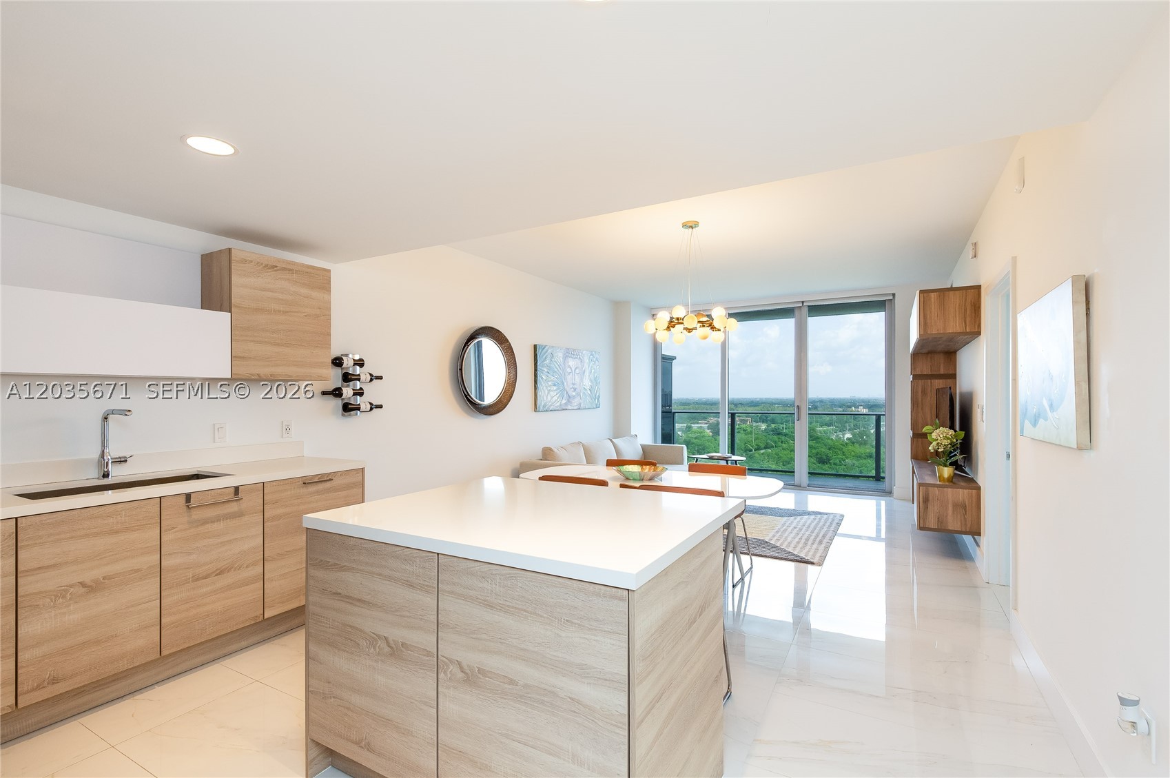 16385 Biscayne Blvd #1805, North Miami Beach FL 33160