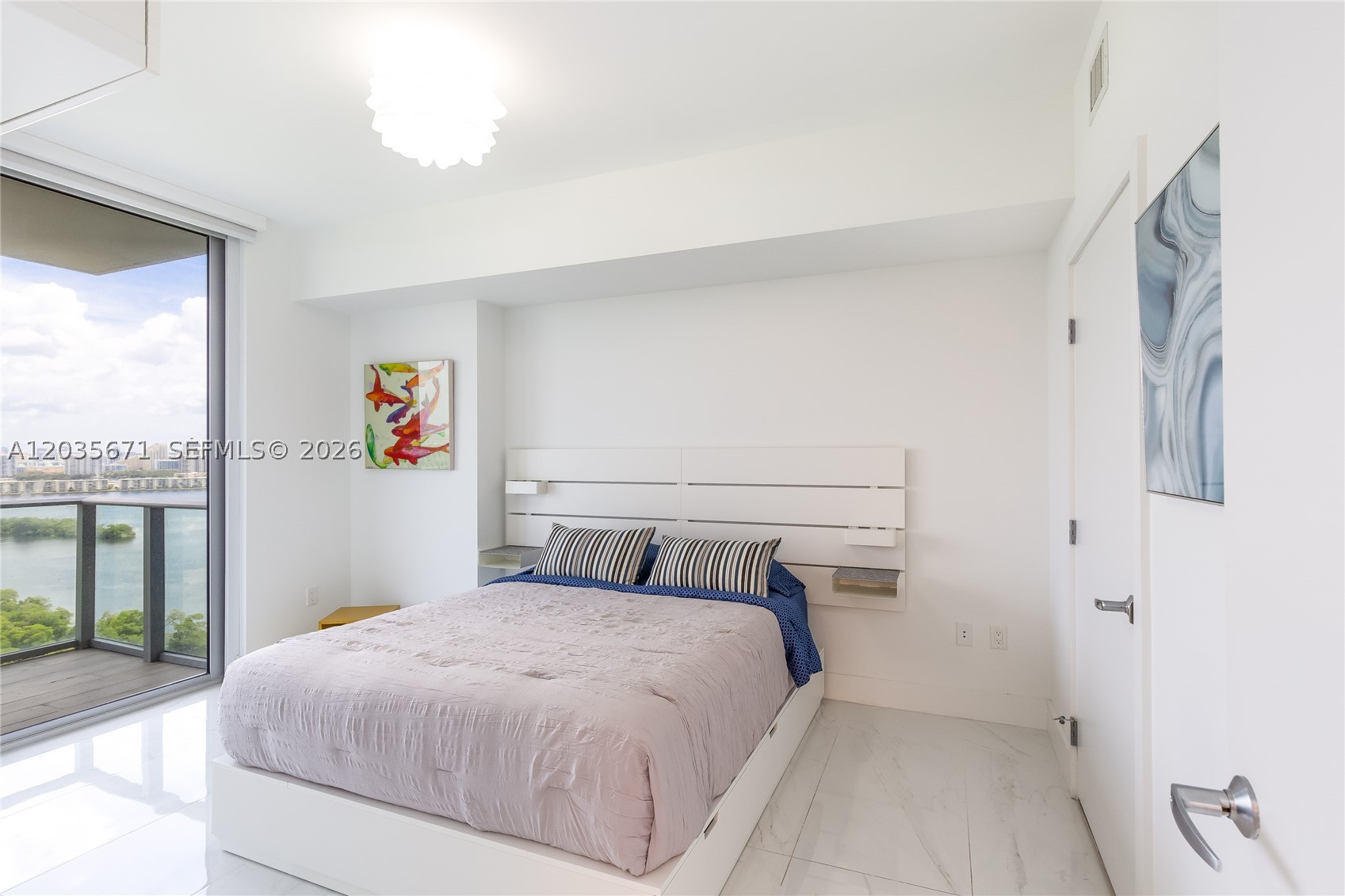 16385 Biscayne Blvd #1805, North Miami Beach FL 33160