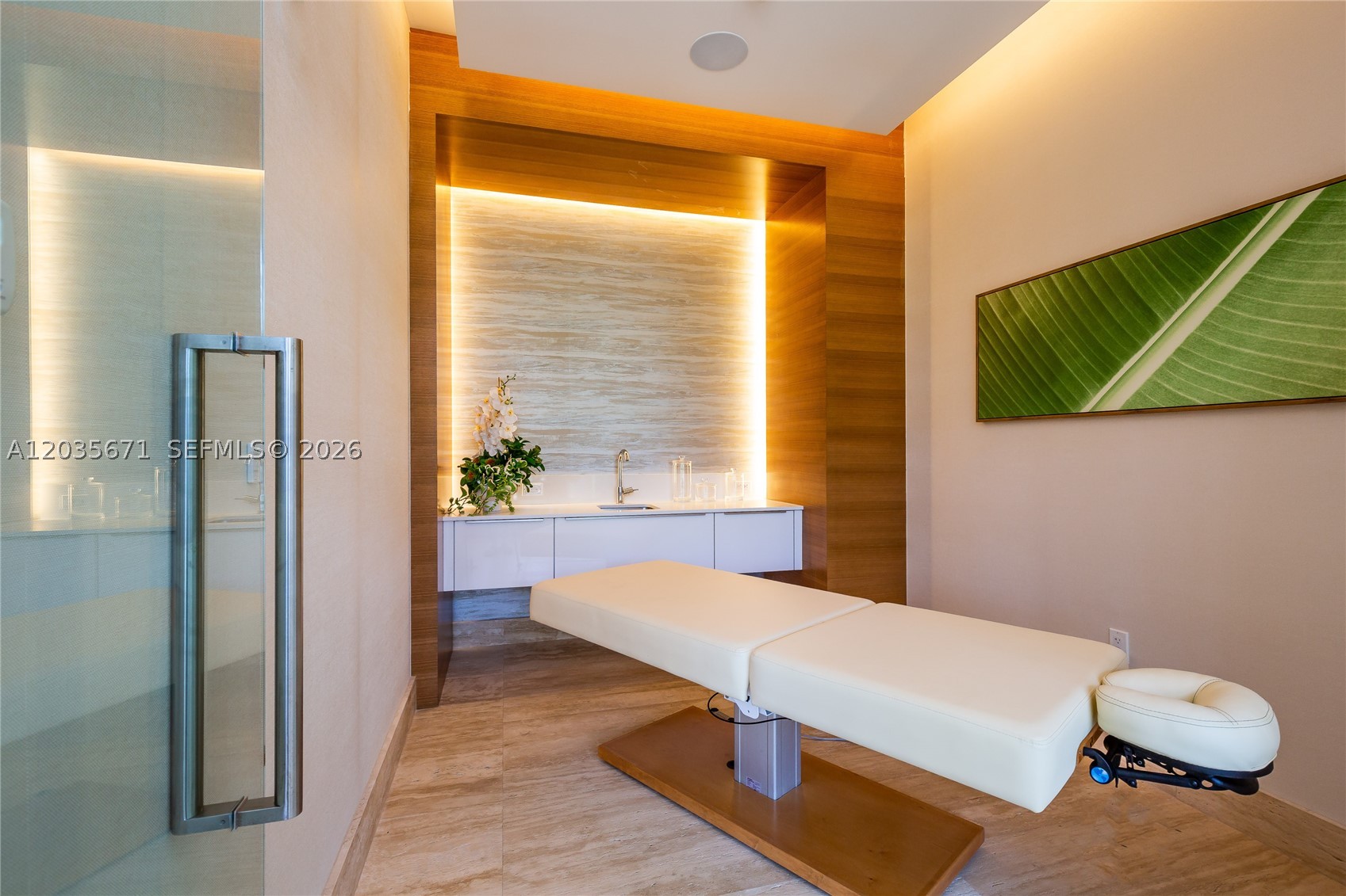 16385 Biscayne Blvd #1805, North Miami Beach FL 33160