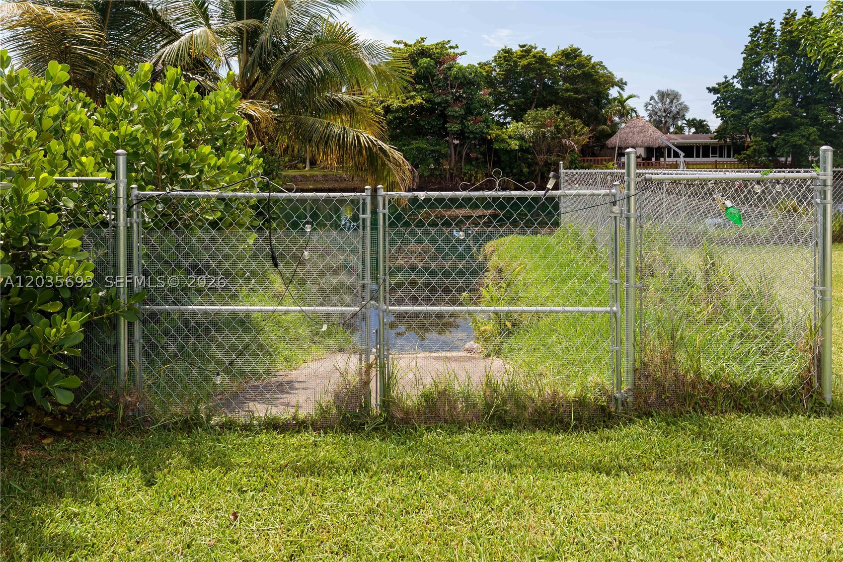19311 Sterling Dr, Cutler Bay FL 33157