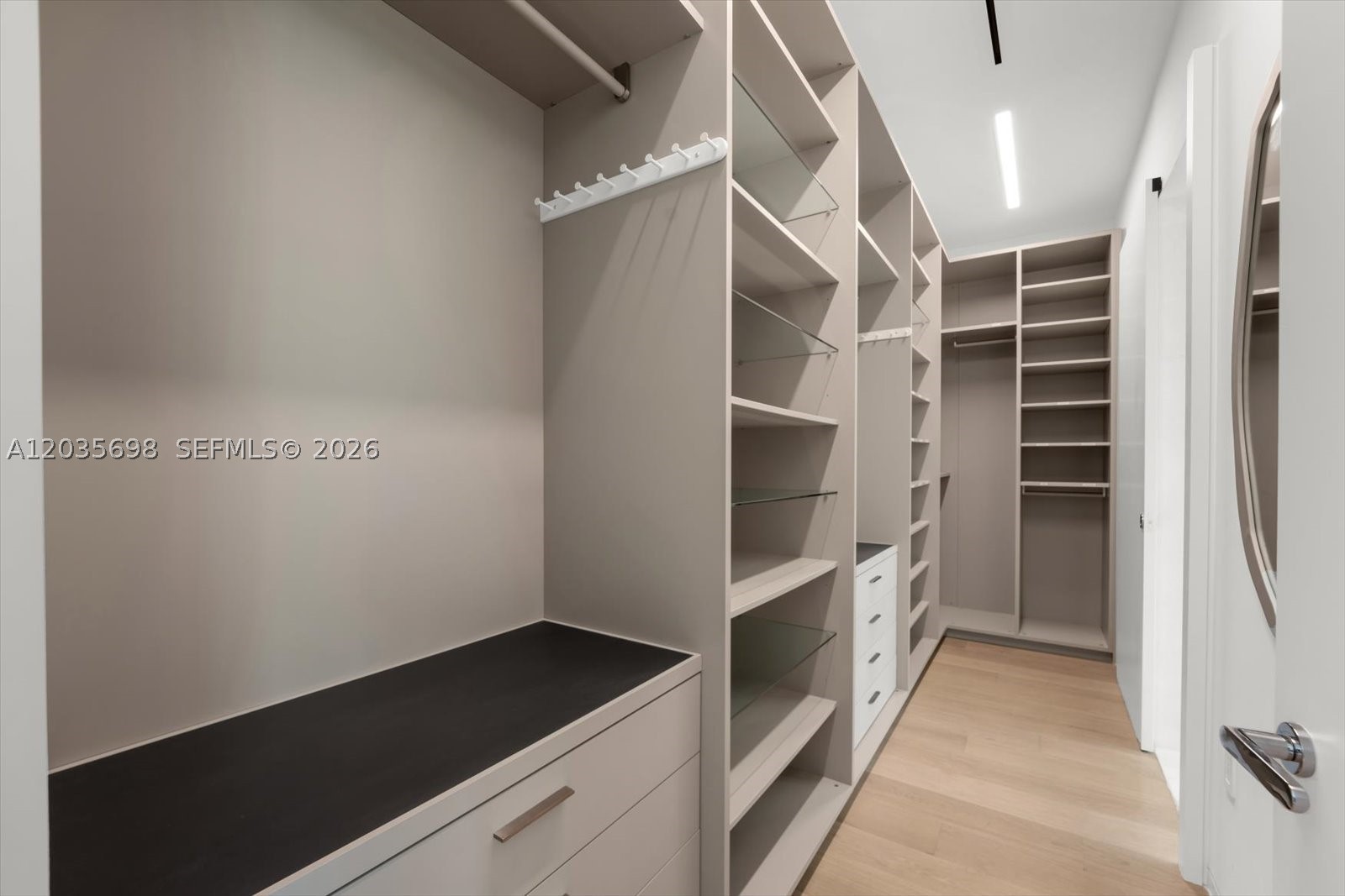 810 W 47 CT, Miami Beach FL 33140