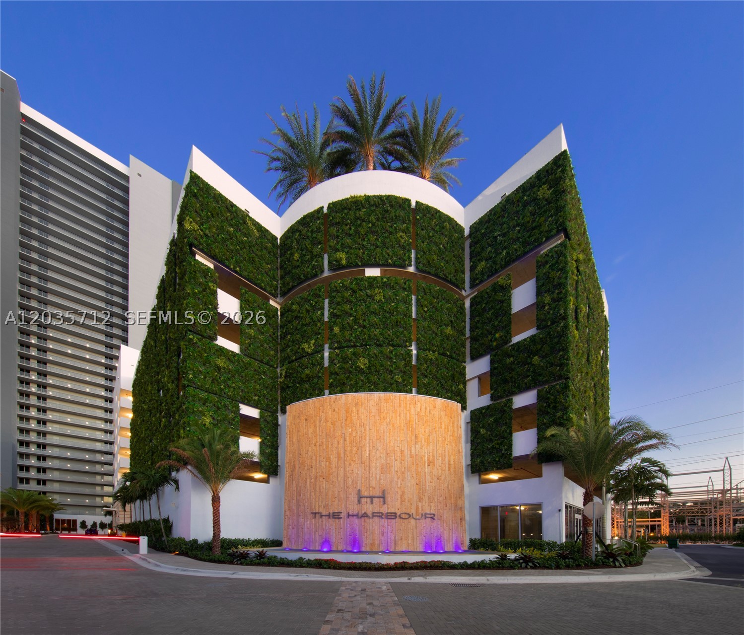 16385 Biscayne Blvd #519, North Miami Beach FL 33160