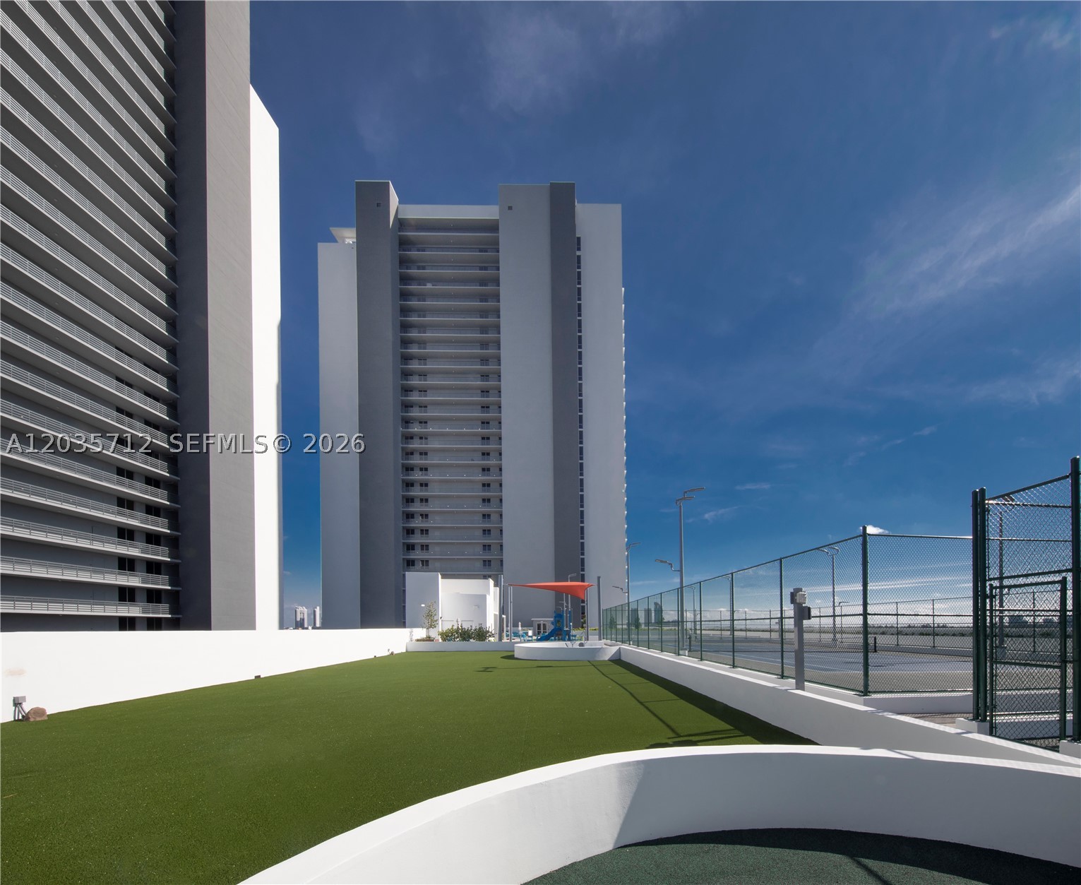 16385 Biscayne Blvd #519, North Miami Beach FL 33160