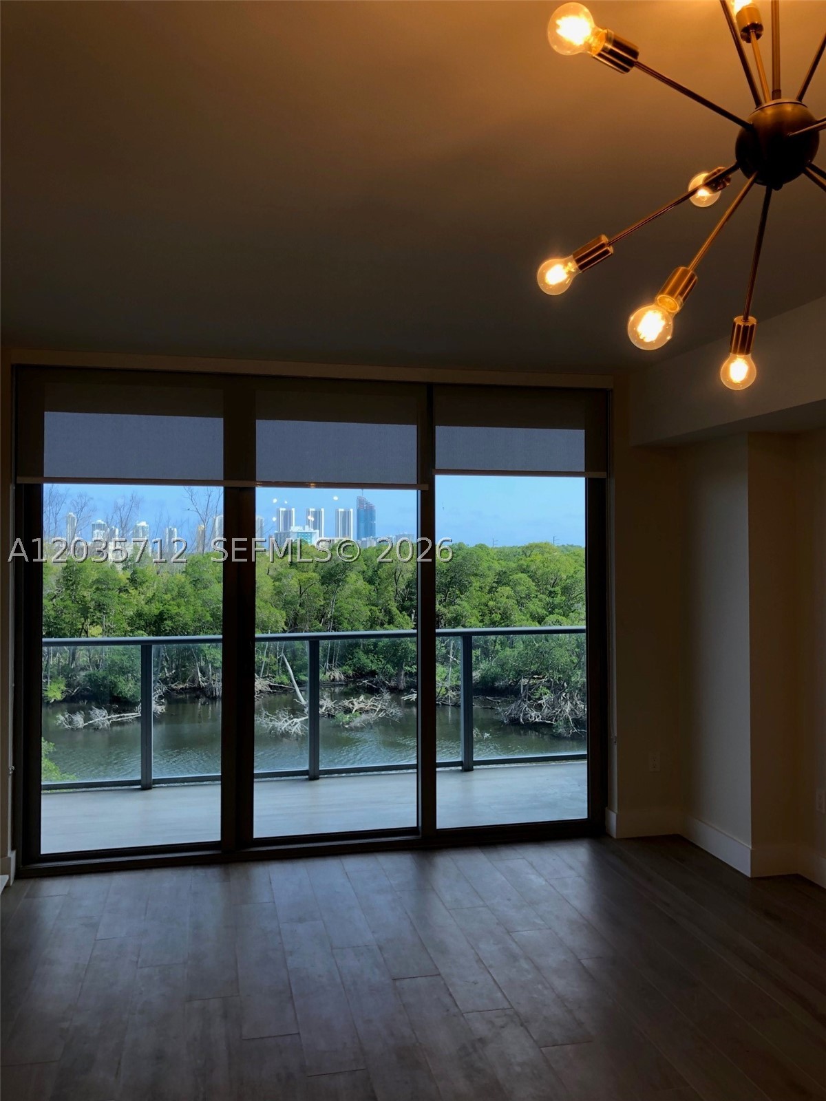 16385 Biscayne Blvd #519, North Miami Beach FL 33160