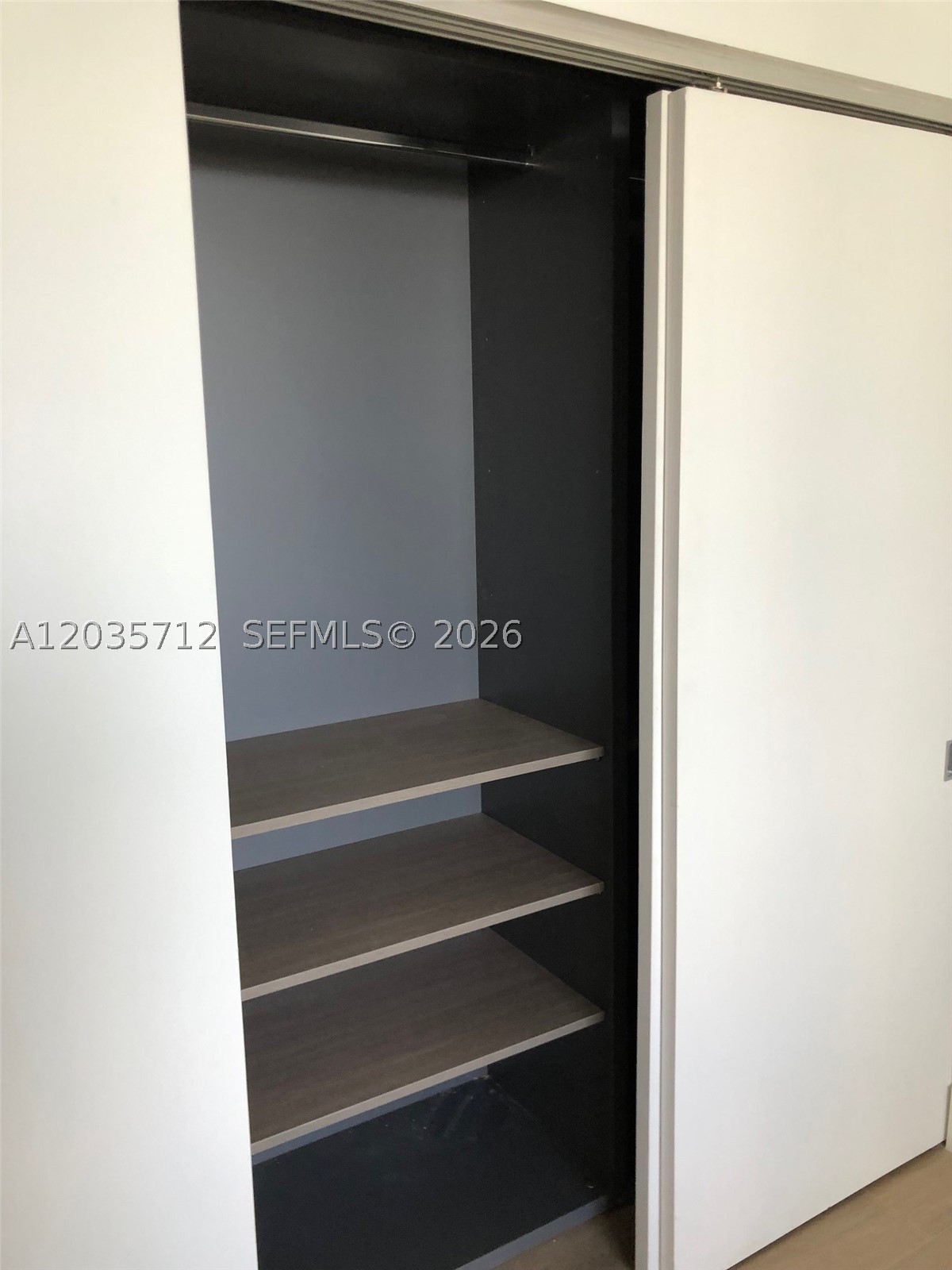 16385 Biscayne Blvd #519, North Miami Beach FL 33160