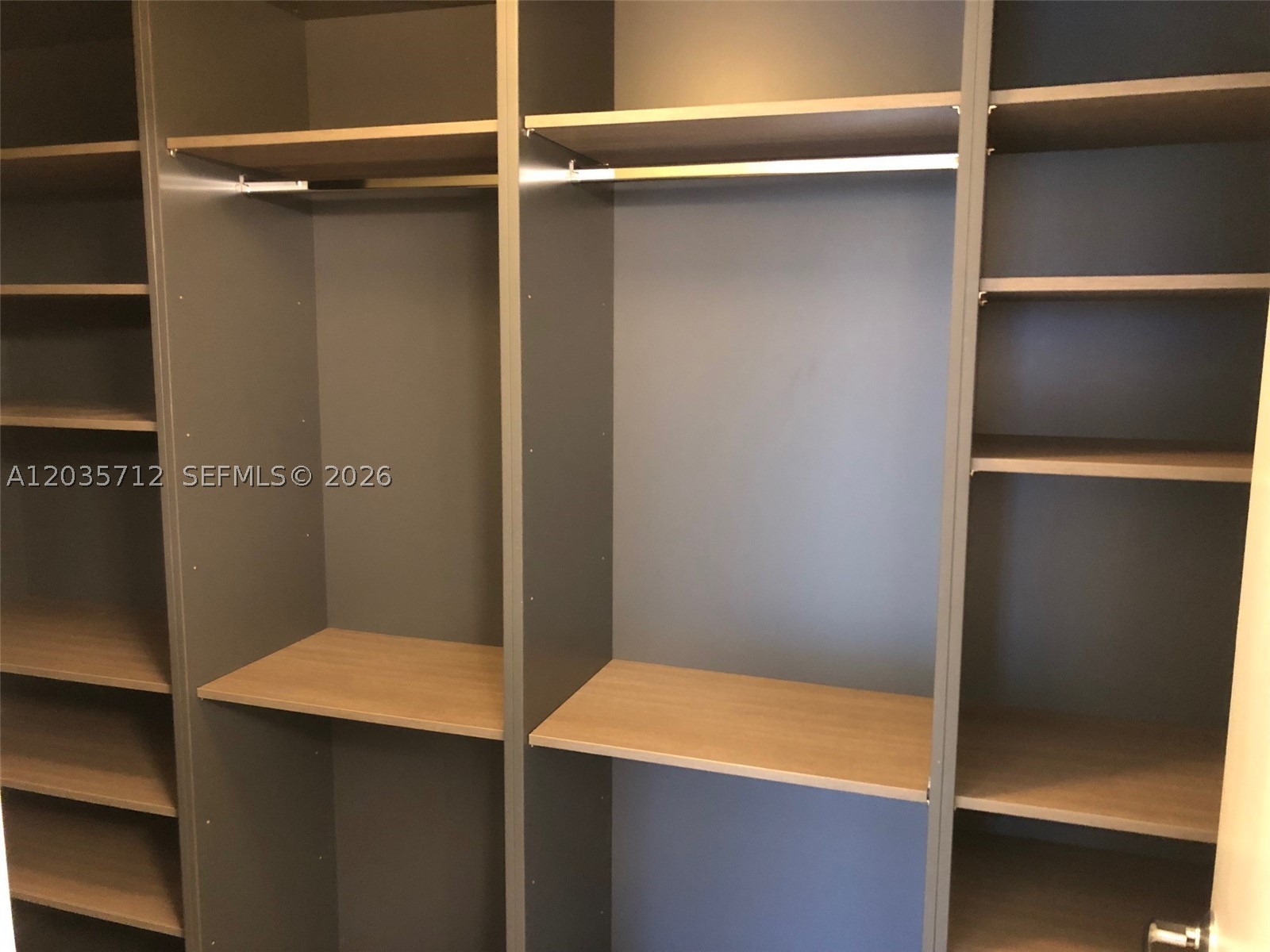 16385 Biscayne Blvd #519, North Miami Beach FL 33160