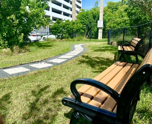 16385 Biscayne Blvd #519, North Miami Beach FL 33160