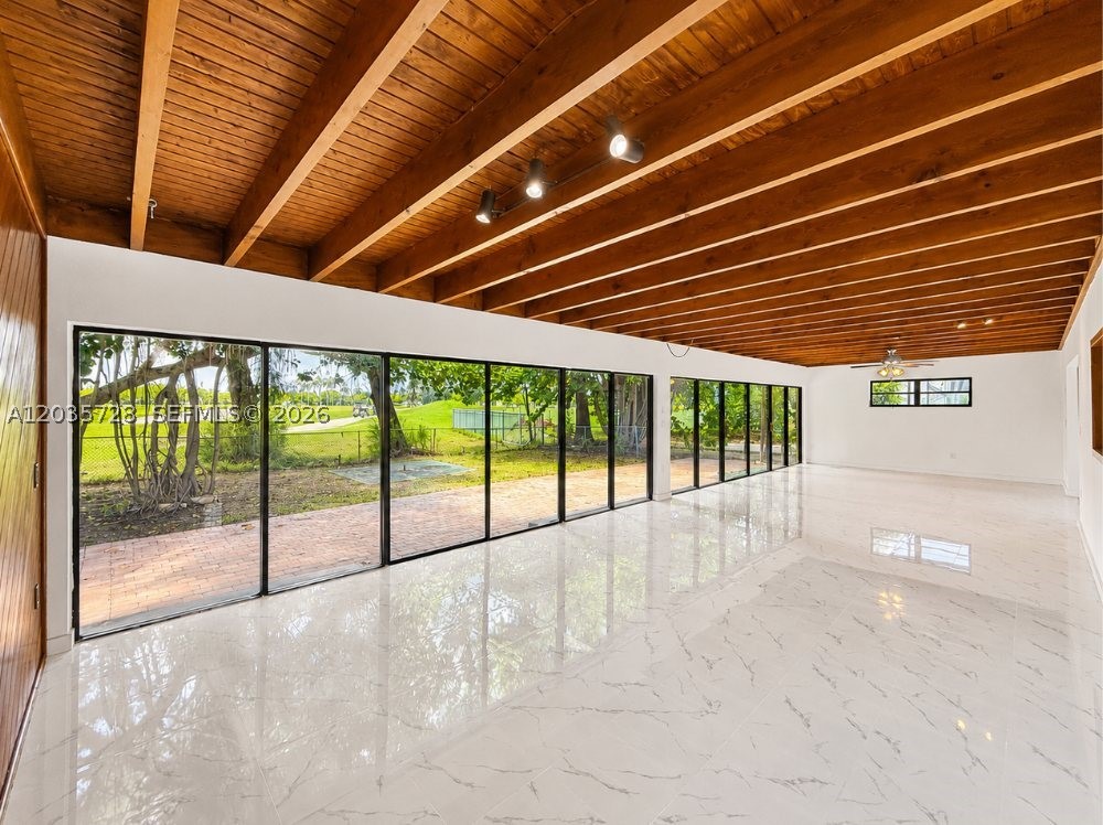 401 S Shore Dr, Miami Beach FL 33141