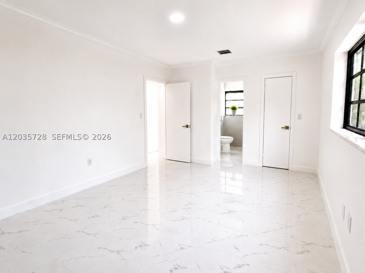 401 S Shore Dr, Miami Beach FL 33141