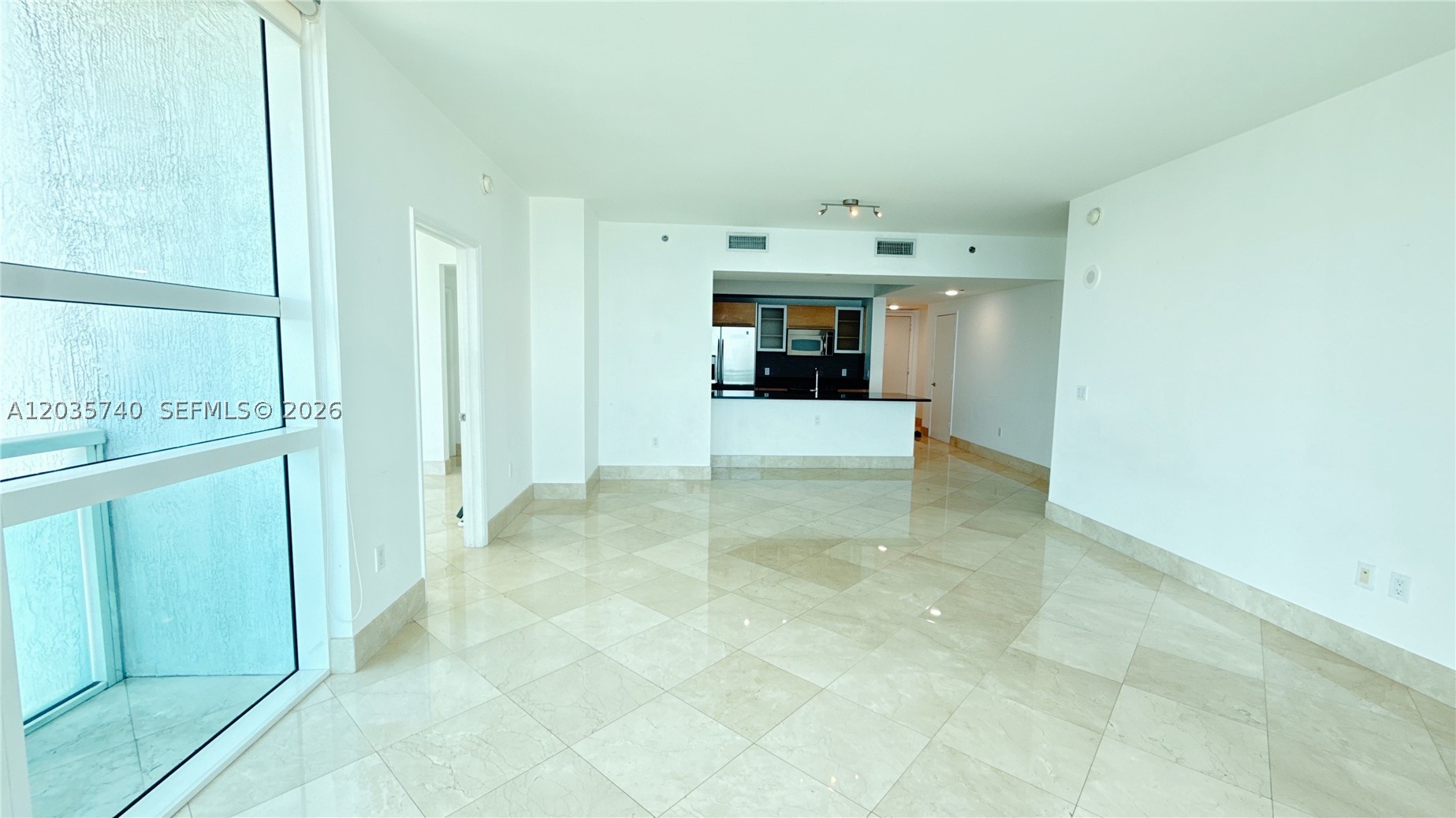950 Brickell Bay Dr #3411, Miami FL 33131