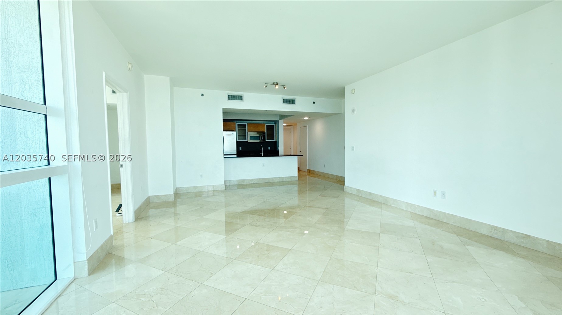 950 Brickell Bay Dr #3411, Miami FL 33131