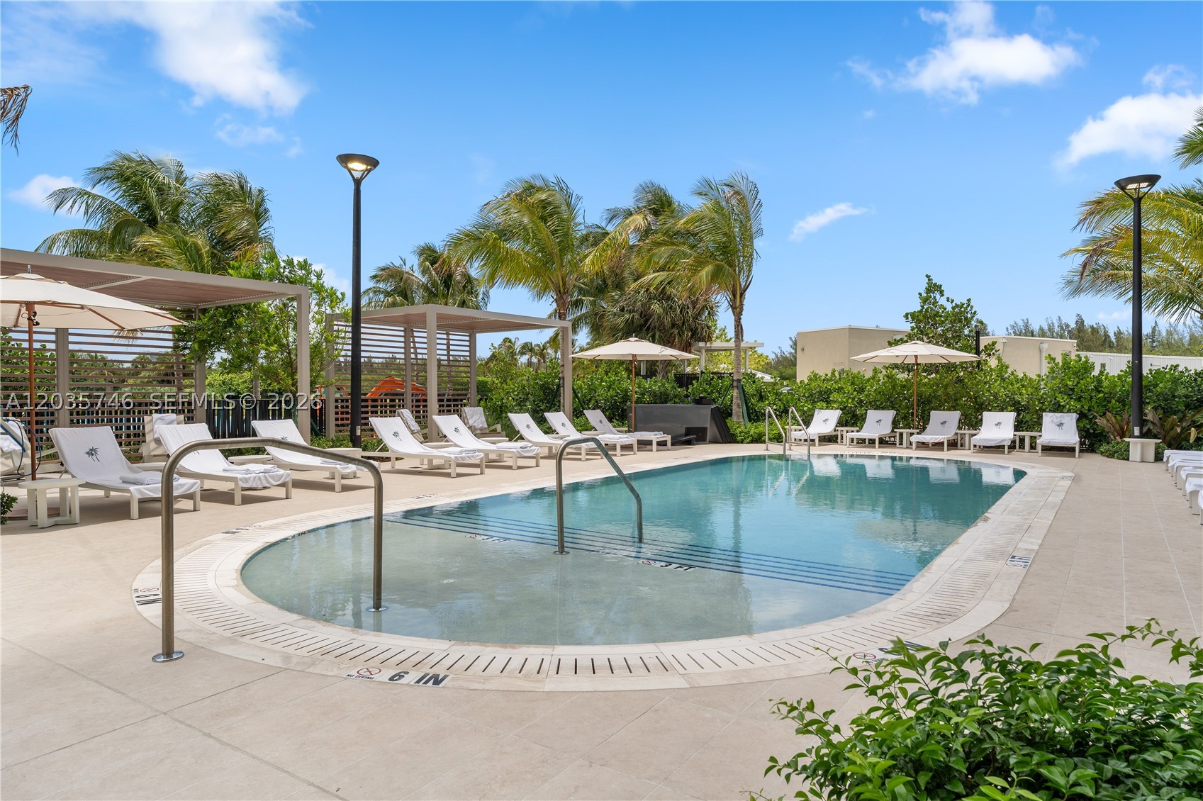 2411 Laguna Circle #705, North Miami FL 33181