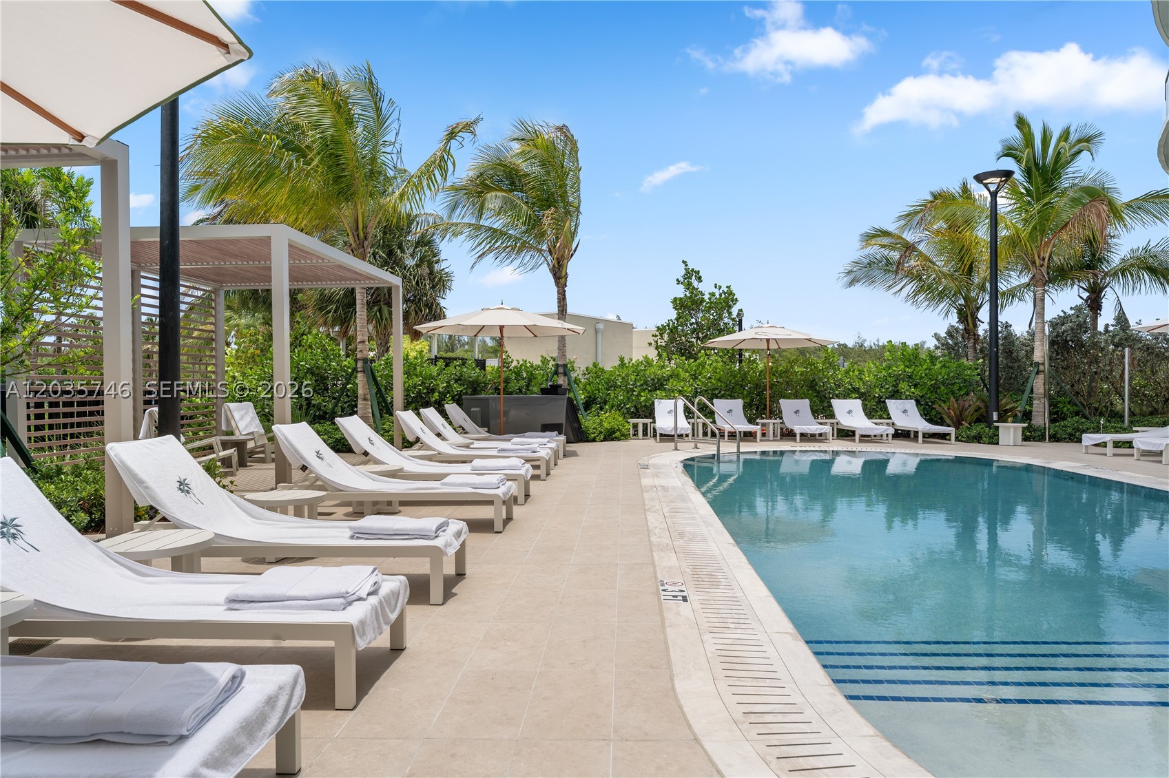 2411 Laguna Circle #705, North Miami FL 33181