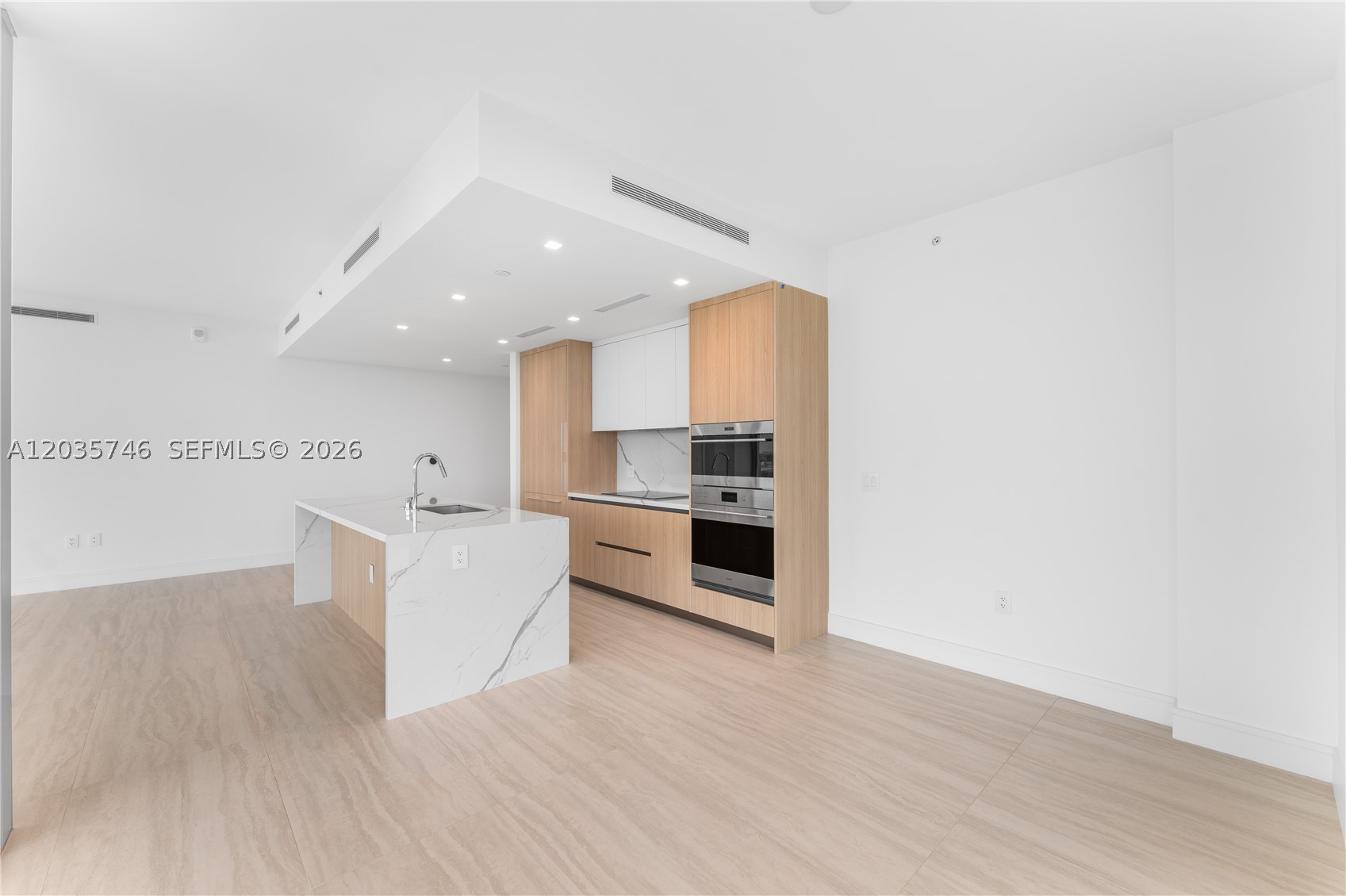 2411 Laguna Circle #705, North Miami FL 33181