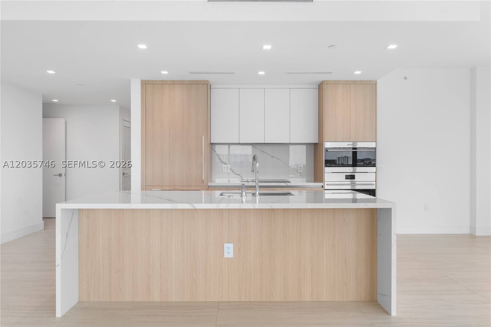 2411 Laguna Circle #705, North Miami FL 33181