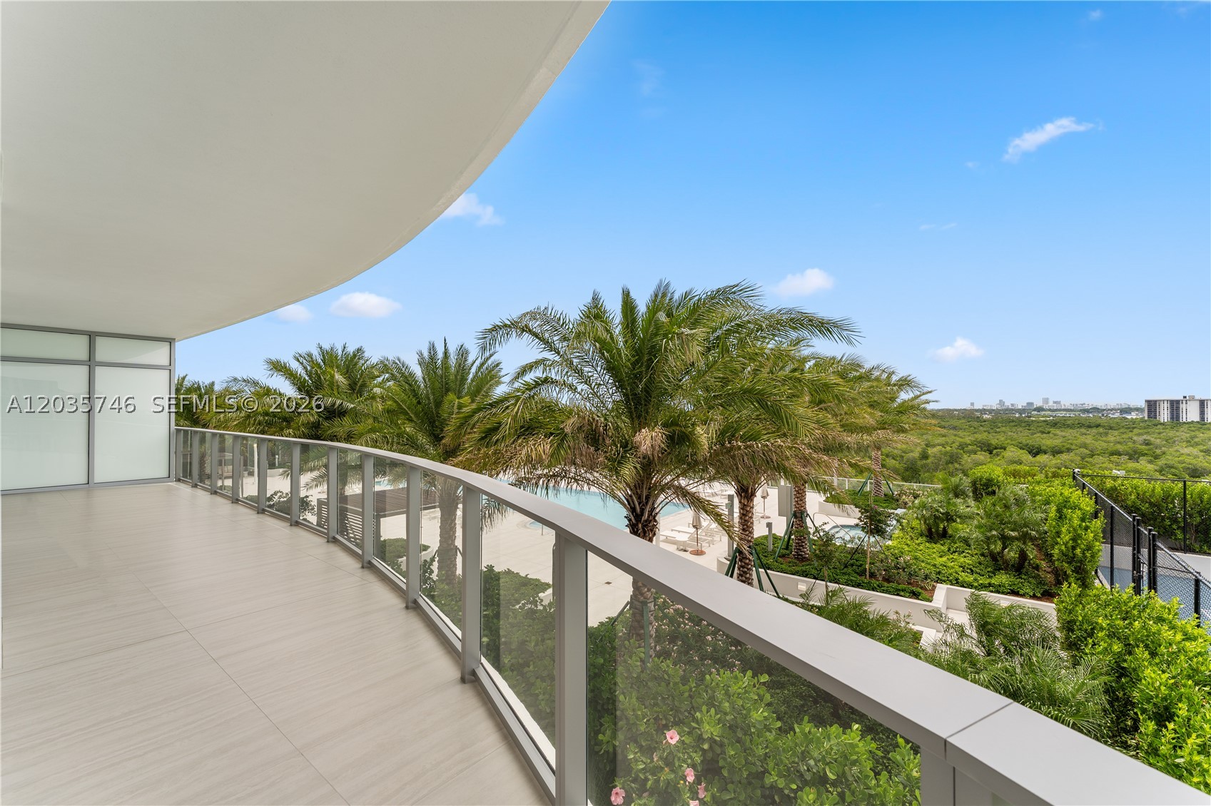 2411 Laguna Circle #705, North Miami FL 33181