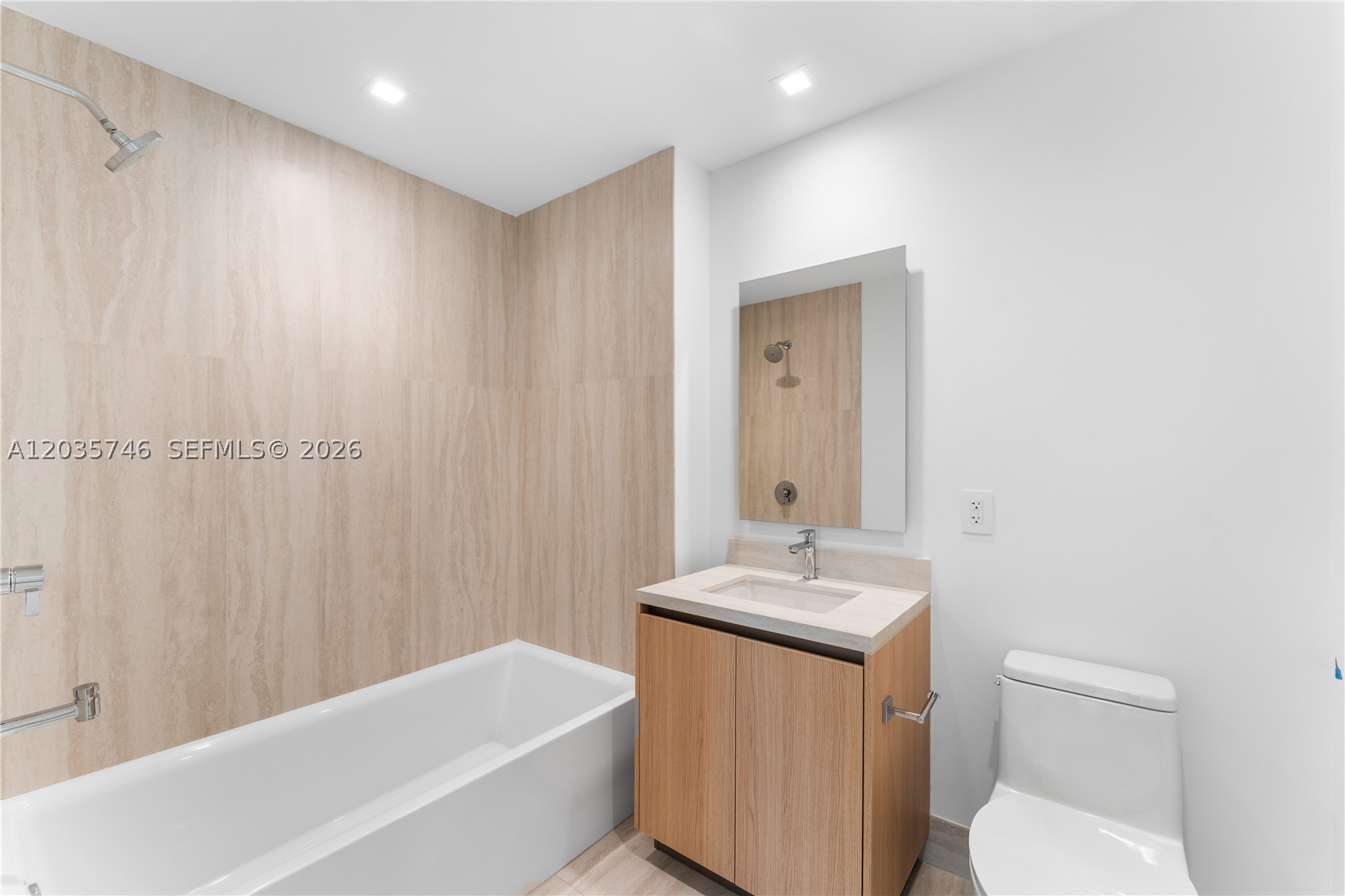 2411 Laguna Circle #705, North Miami FL 33181