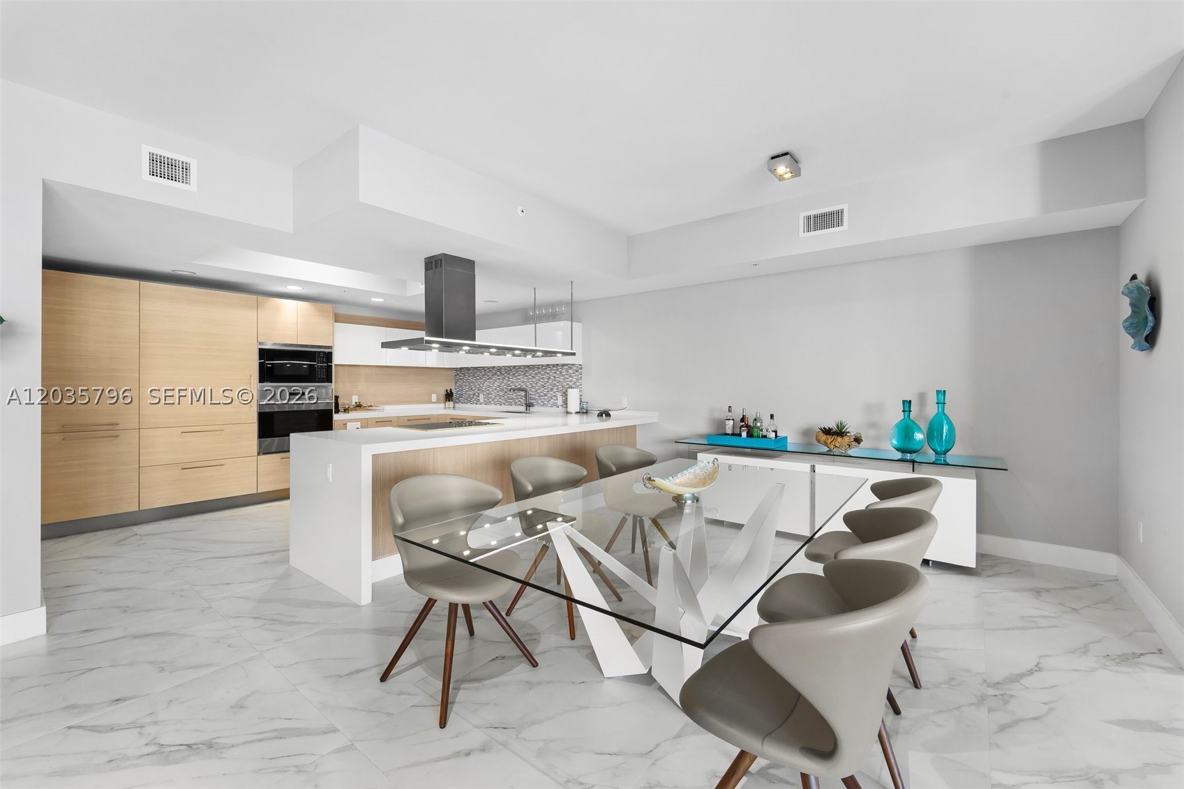 17111 Biscayne Blvd #307, North Miami Beach FL 33160