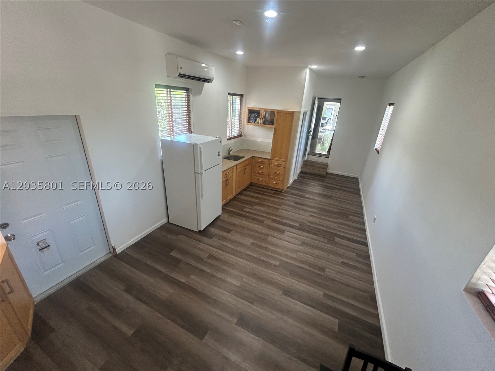 12885 SW 77 AVE, Pinecrest FL 33156