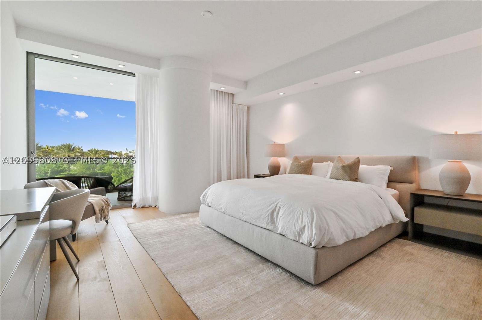10203 Collins Ave #305, Bal Harbour FL 33154