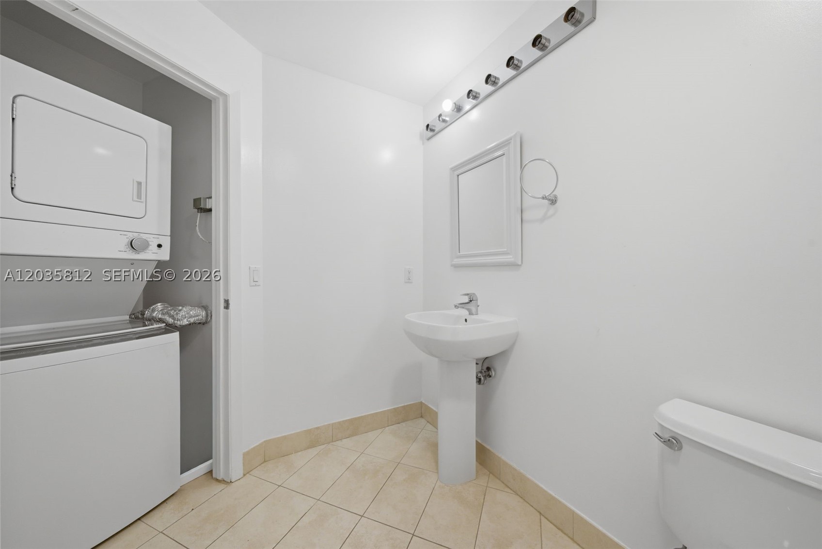 1900 N Bayshore Dr #2207, Miami FL 33132
