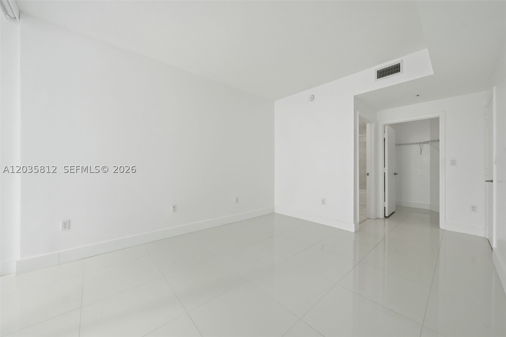 1900 N Bayshore Dr #2207, Miami FL 33132