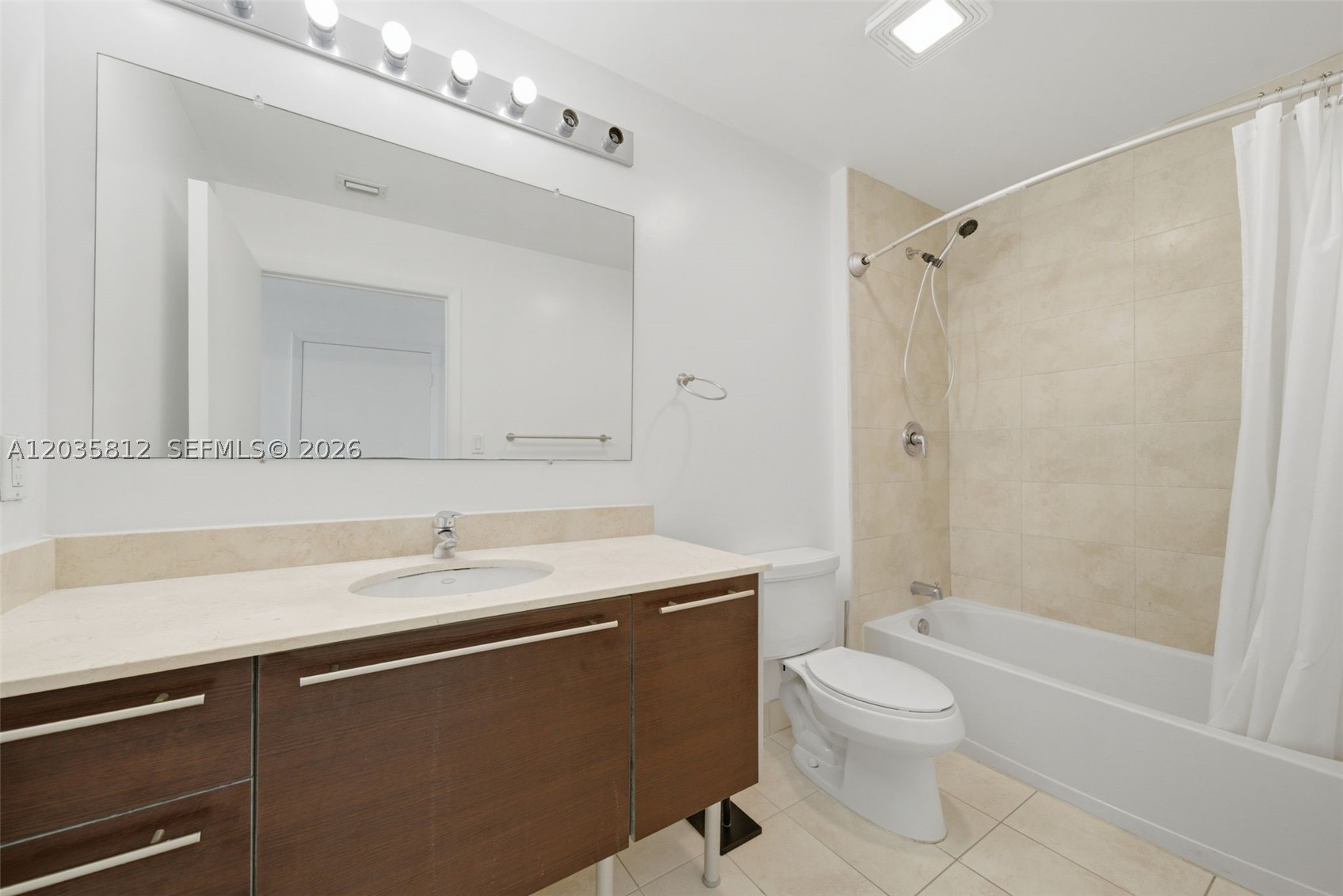 1900 N Bayshore Dr #2207, Miami FL 33132
