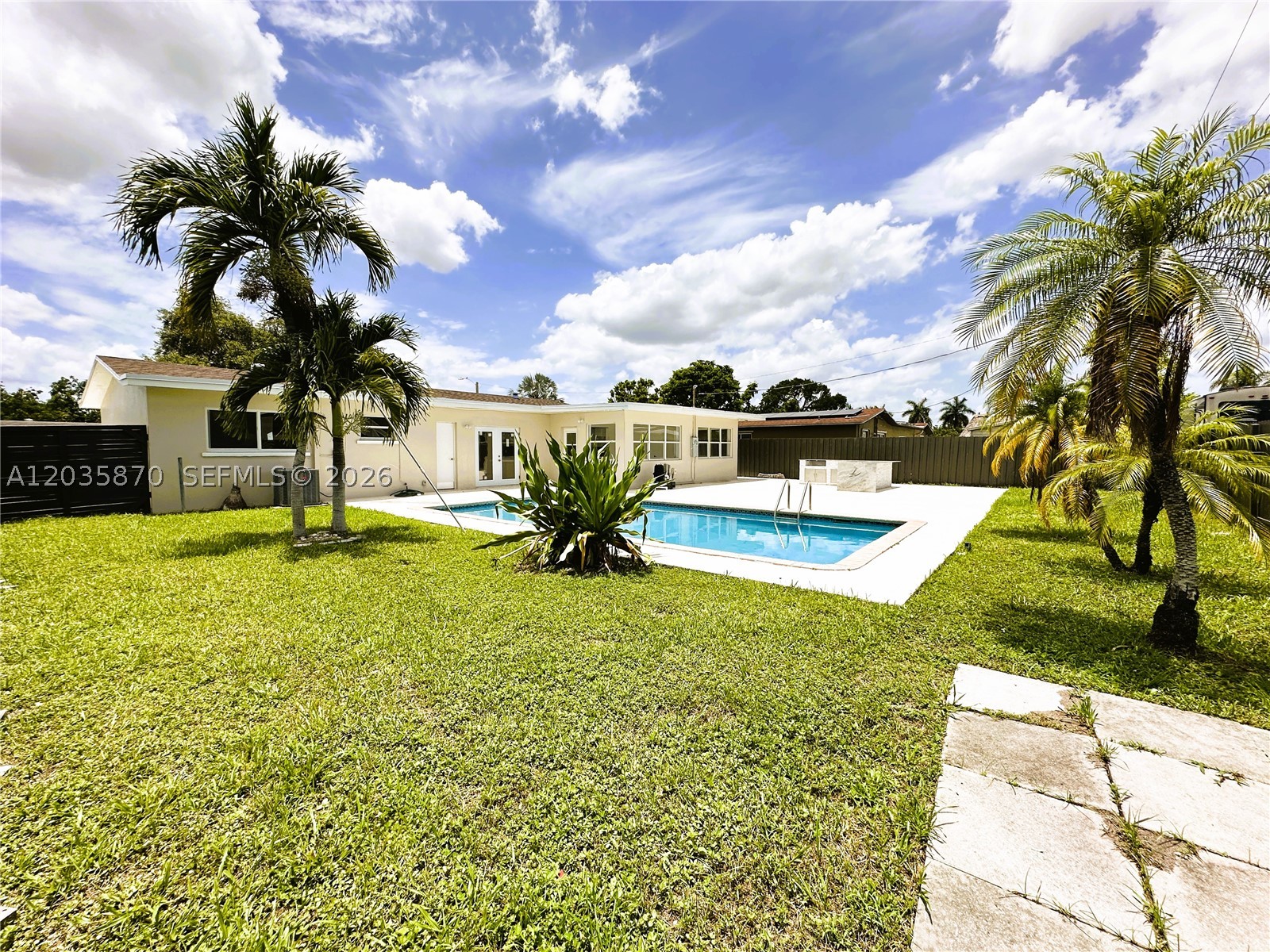 16123 SW 108th Ct, Miami FL 33157