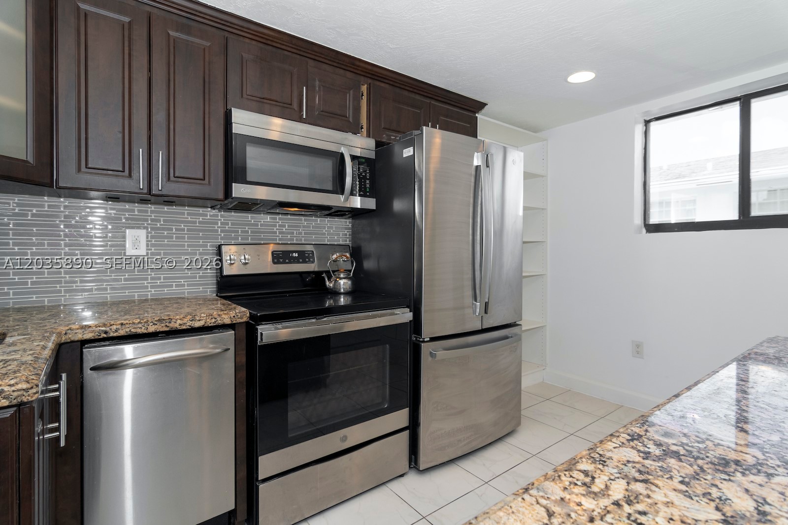 2729 SW 67th Ave ##0, Miami FL 33155