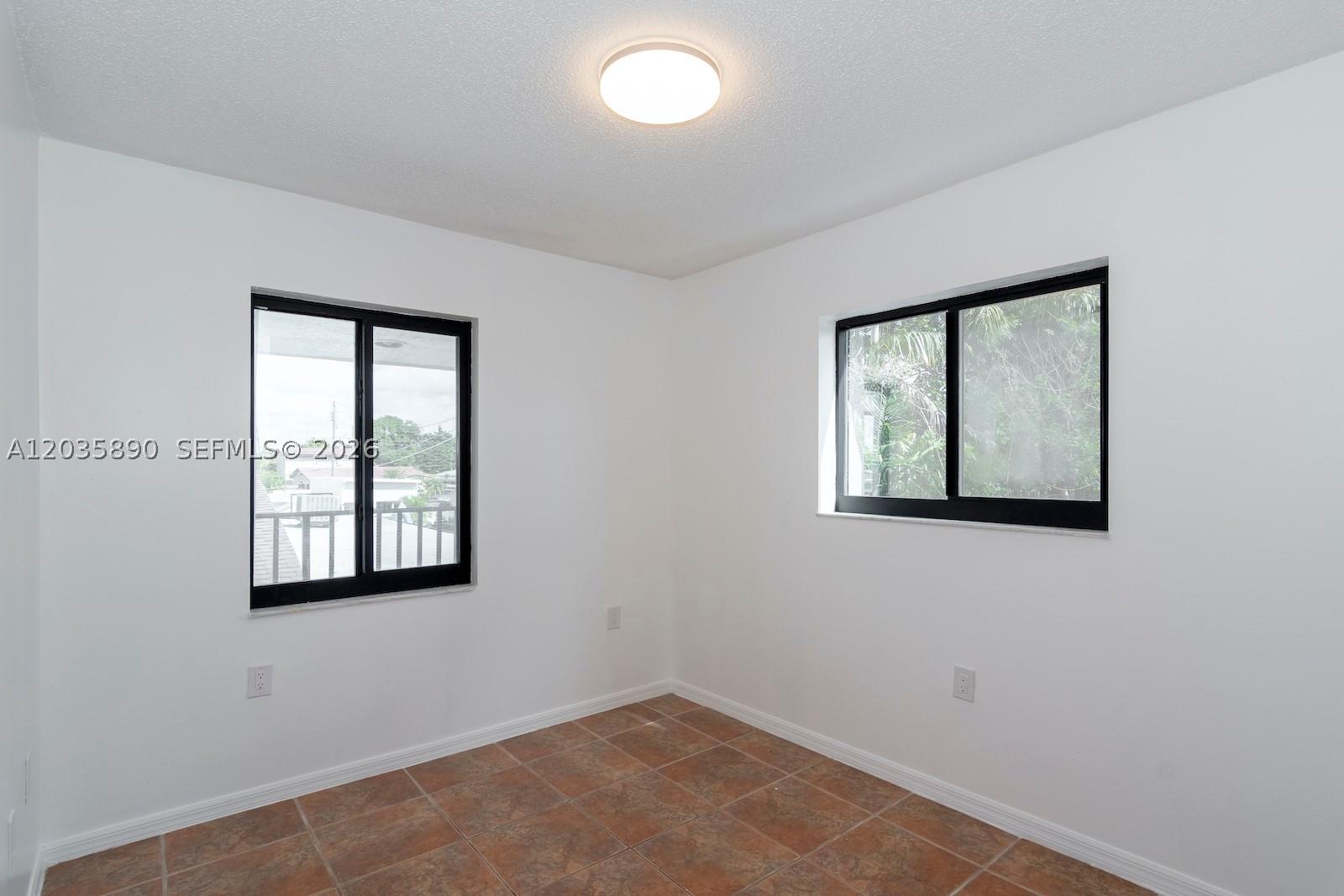 2729 SW 67th Ave ##0, Miami FL 33155