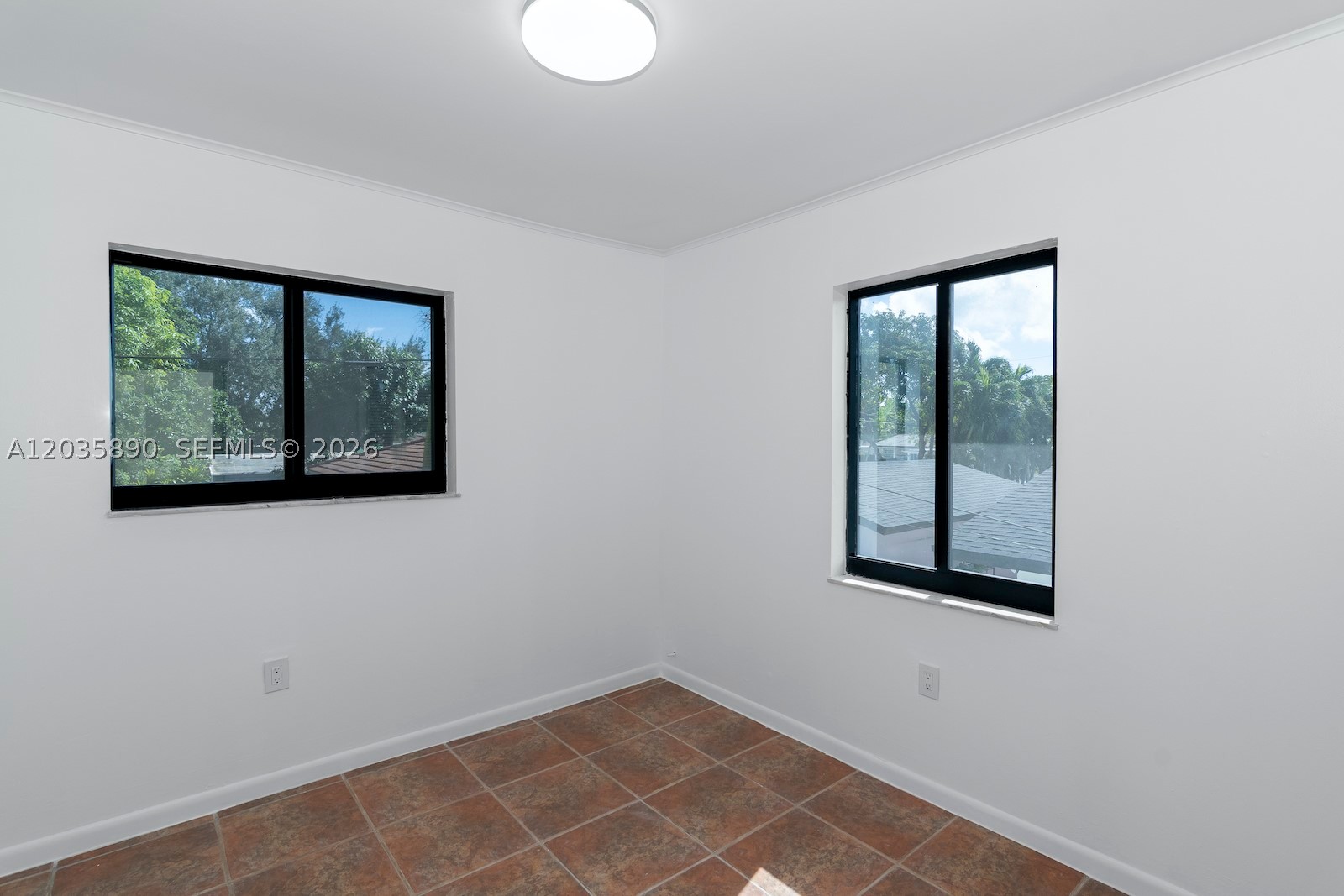 2729 SW 67th Ave ##0, Miami FL 33155