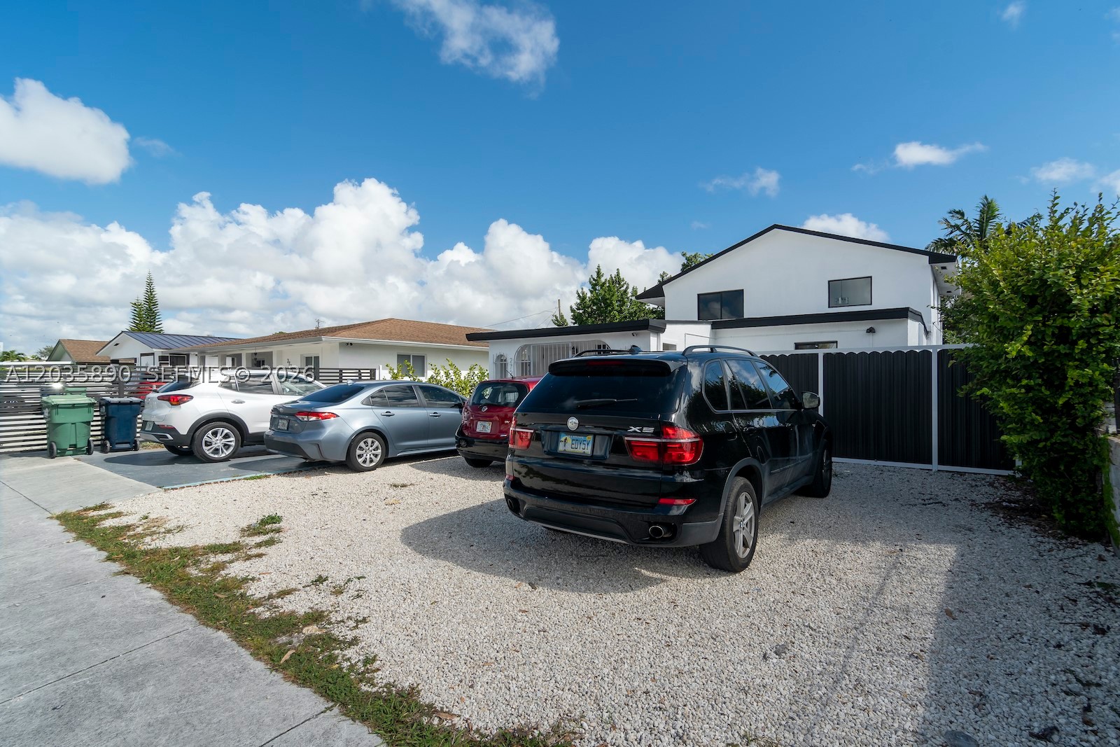 2729 SW 67th Ave ##0, Miami FL 33155