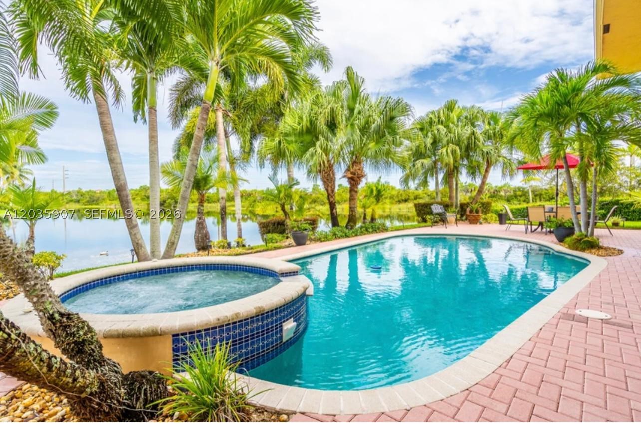 1333 SW 175th Way, Pembroke Pines FL 33029