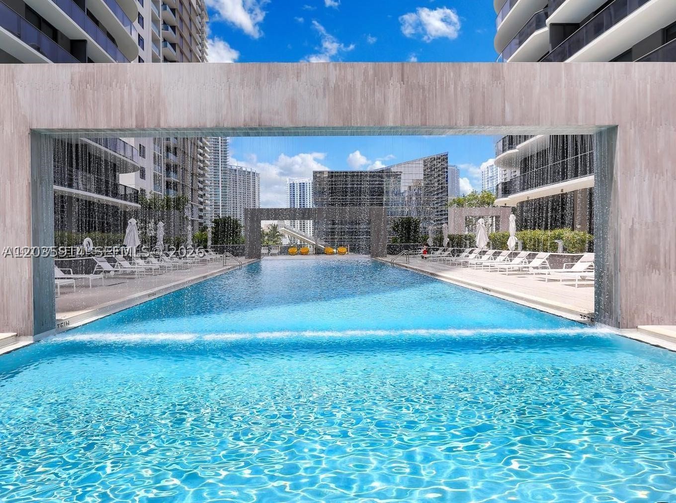 45 SW 9th St #3906, Miami FL 33130