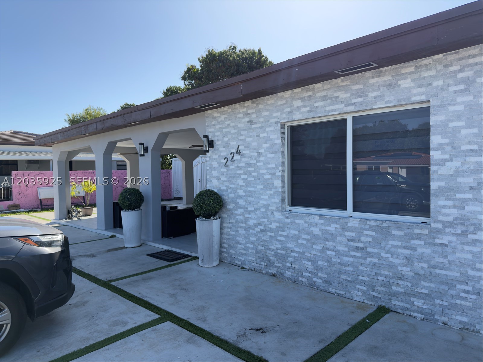 224 E 42nd St, Hialeah FL 33013