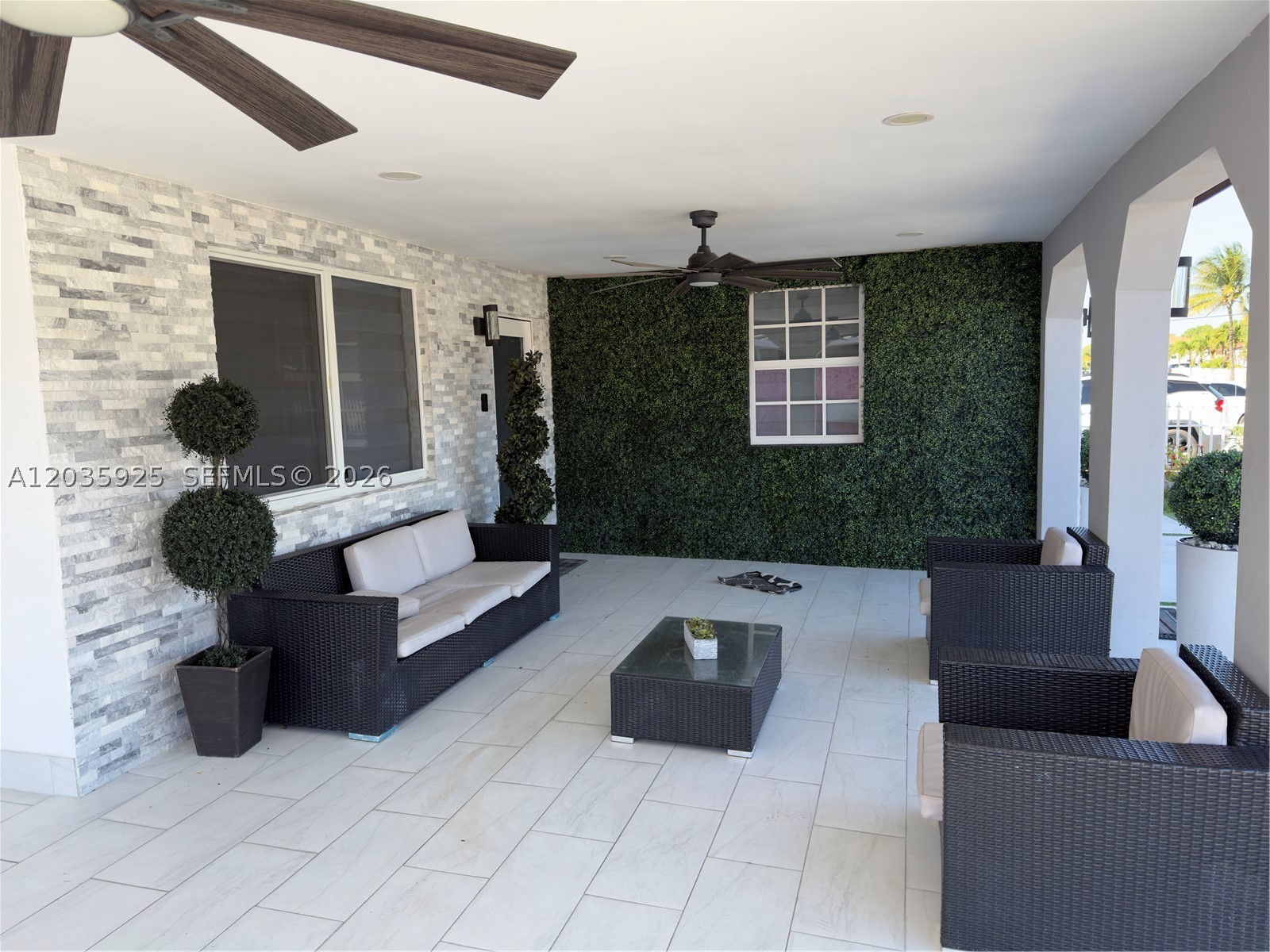 224 E 42nd St, Hialeah FL 33013