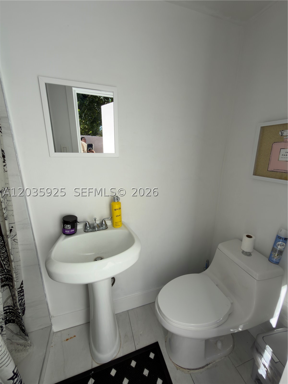 224 E 42nd St, Hialeah FL 33013