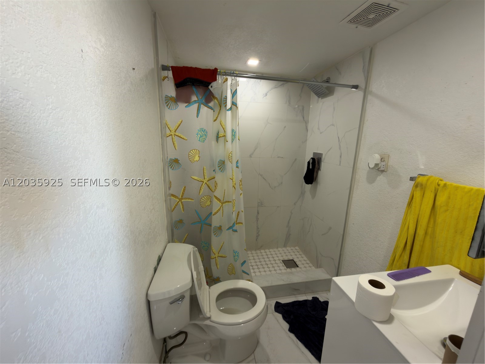 224 E 42nd St, Hialeah FL 33013