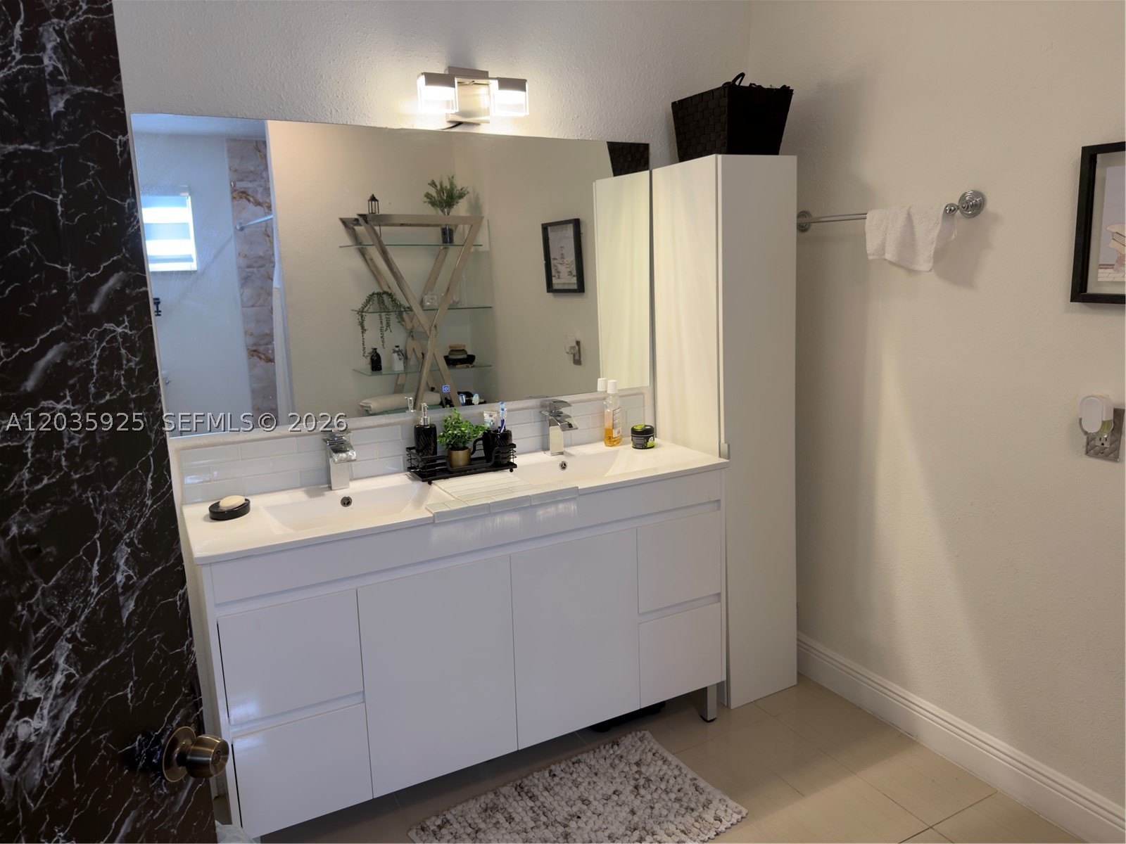 224 E 42nd St, Hialeah FL 33013