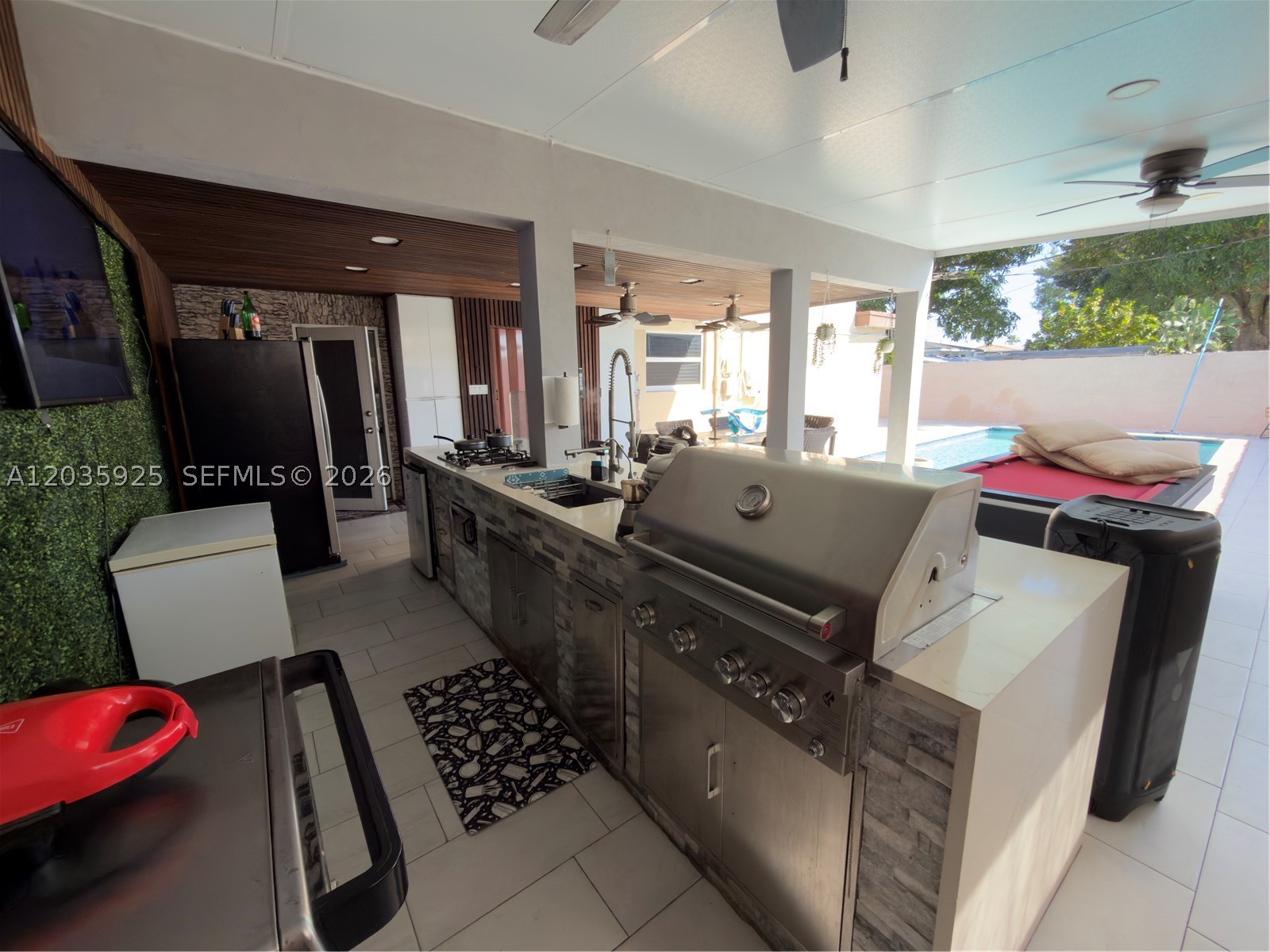 224 E 42nd St, Hialeah FL 33013